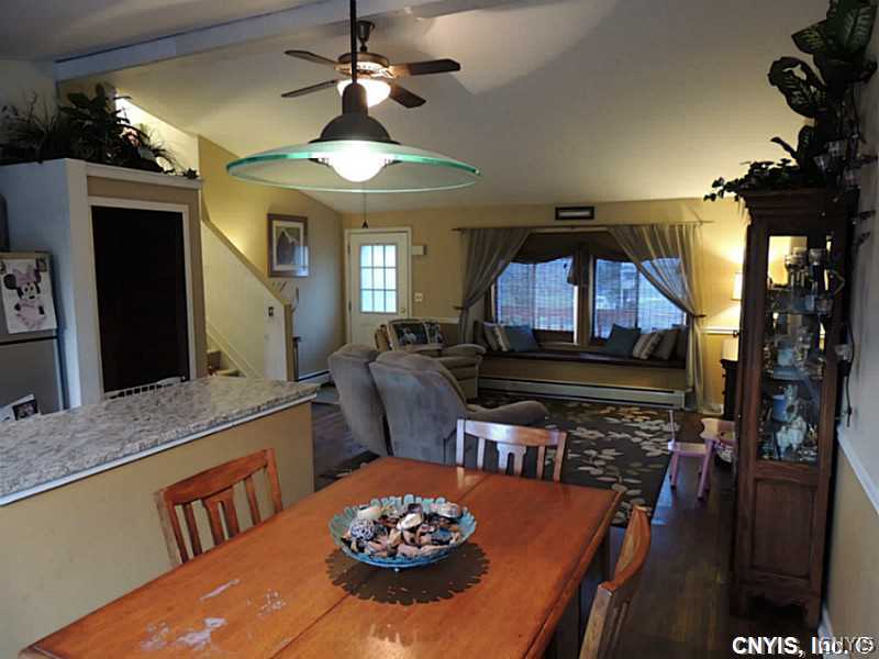 7409 Oak Post Road Liverpool, NY 13088 - Photo 3 of 25 Gallery Image 3
