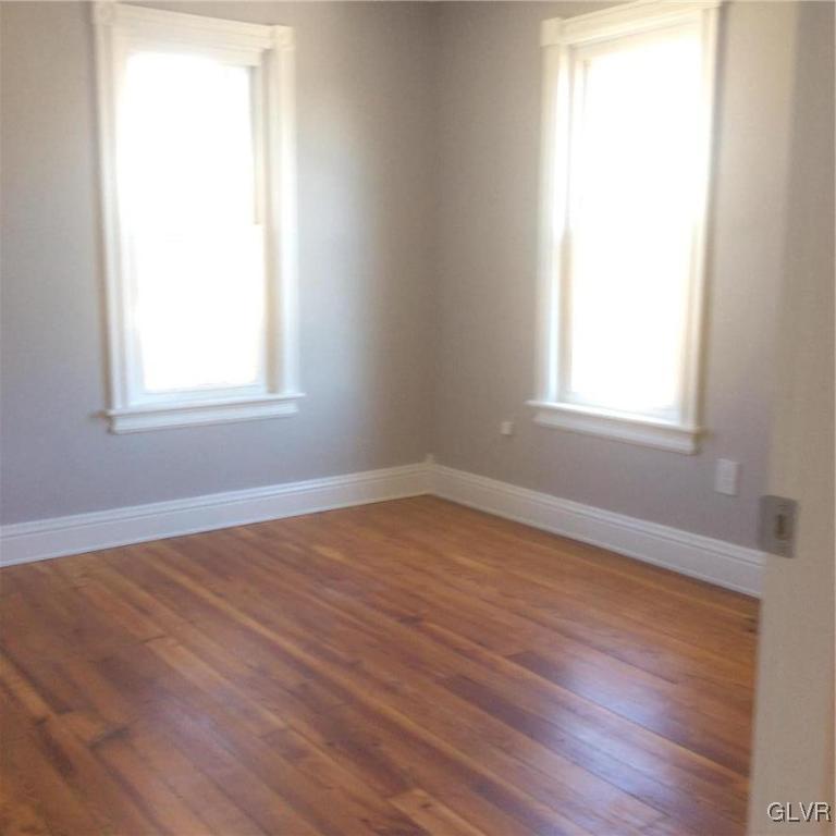 5165 Springmill Road Whitehall, PA 18052 - Photo 26 of 37 Gallery Image 26