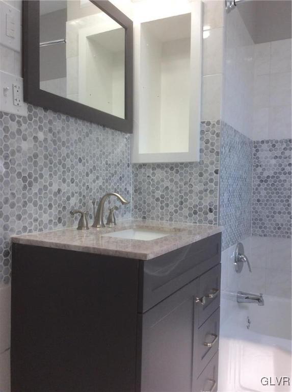 5165 Springmill Road Whitehall, PA 18052 - Photo 27 of 37 Gallery Image 27