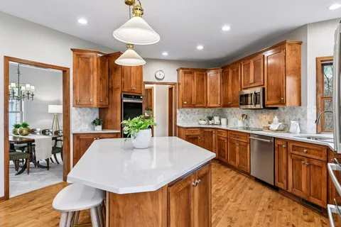 $1,100,000 | 1360 Zircon Lane, Plymouth, MN 55447