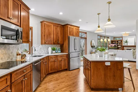 $1,100,000 | 1360 Zircon Lane, Plymouth, MN 55447