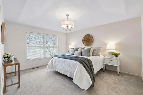 $1,100,000 | 1360 Zircon Lane, Plymouth, MN 55447