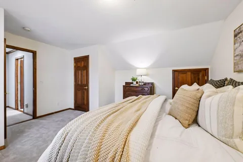 $1,100,000 | 1360 Zircon Lane, Plymouth, MN 55447