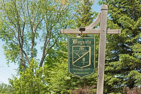 $1,100,000 | 1360 Zircon Lane, Plymouth, MN 55447