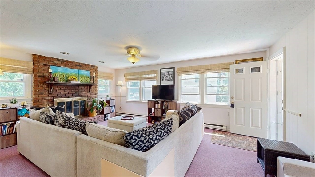 10 Pine Tree Lane Worcester, MA 01609 - Photo 15 of 42