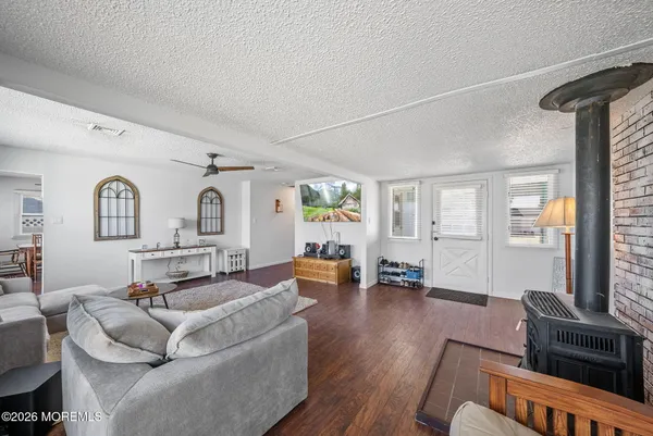 $400,000 | 21 South Boston Drive, Little Egg Harbor, NJ 08087