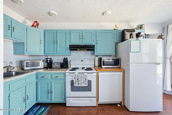 $400,000 | 21 South Boston Drive, Little Egg Harbor, NJ 08087