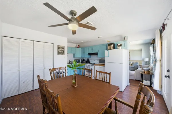 $400,000 | 21 South Boston Drive, Little Egg Harbor, NJ 08087