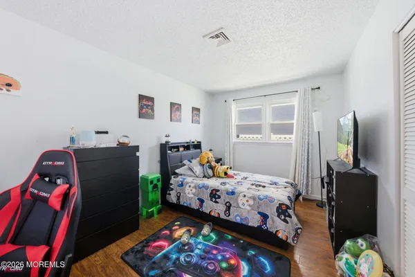 $400,000 | 21 South Boston Drive, Little Egg Harbor, NJ 08087