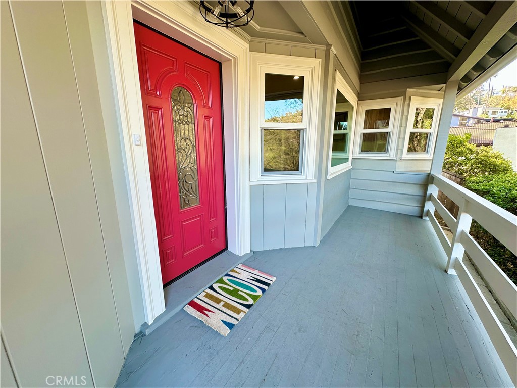 3812 Shannon Road Los Angeles, CA 90027 - Photo 6 of 33