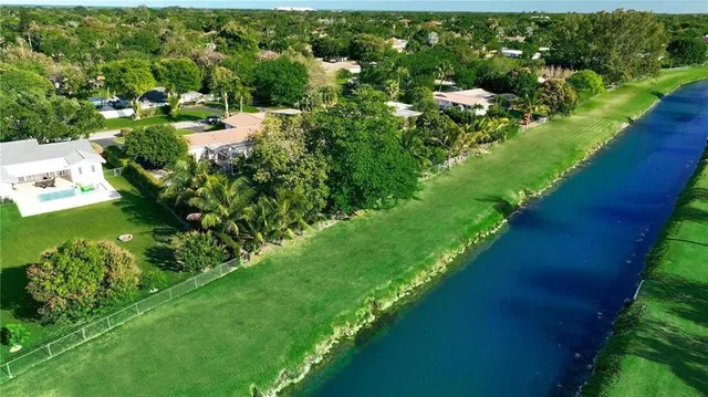 $1,249,000 | 17020 Southwest 83rd Court, Palmetto Bay, FL 33157