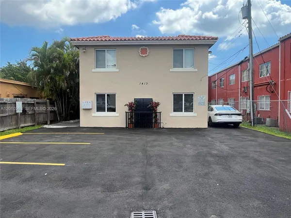$2,200 | 1419 Southwest 22nd Avenue, Unit 4, Miami, FL 33145