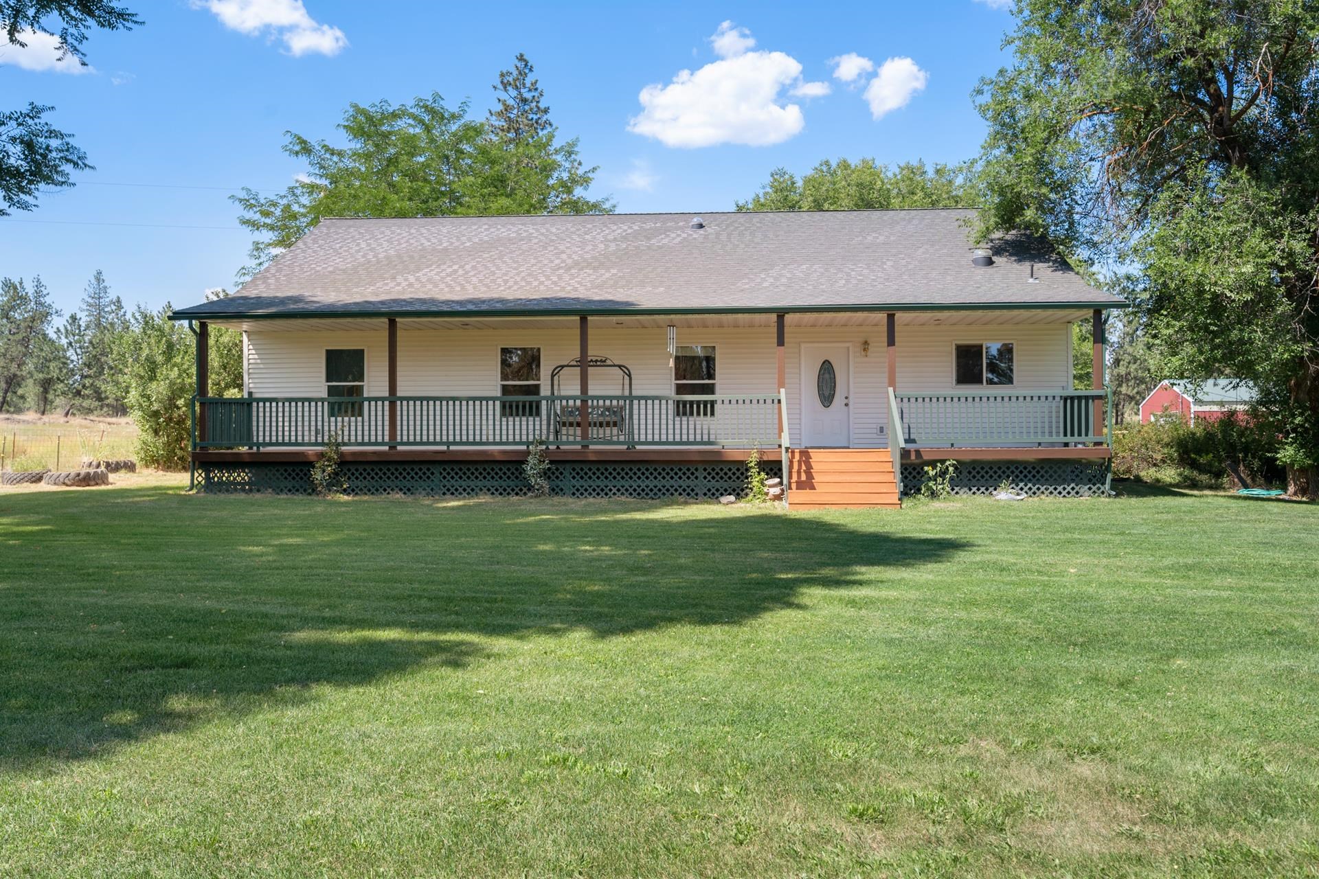 9204 North Dover Road Nine Mile Falls, WA 99026 - Photo 1 of 42 Gallery Image 1