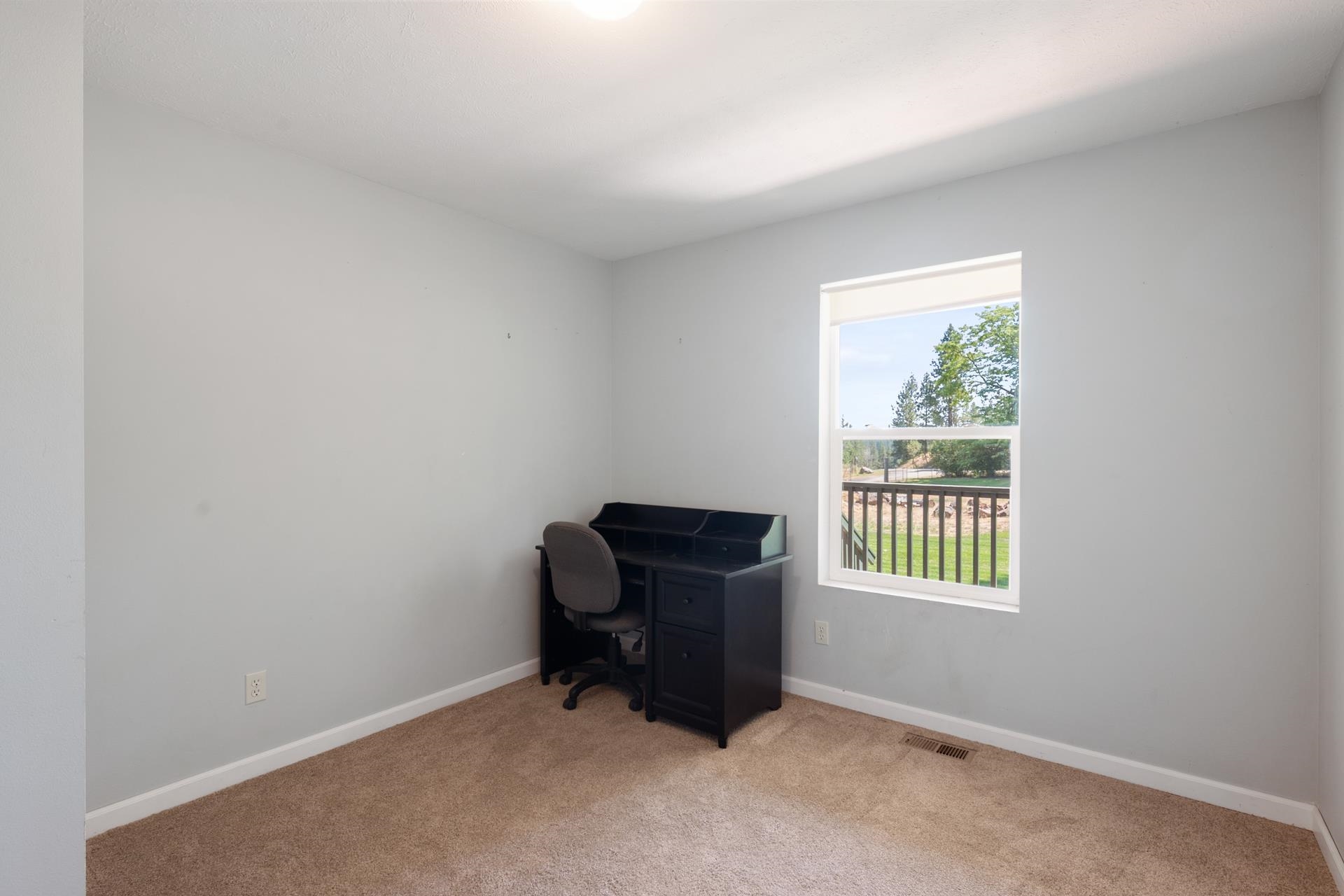 9204 North Dover Road Nine Mile Falls, WA 99026 - Photo 23 of 42 Gallery Image 23
