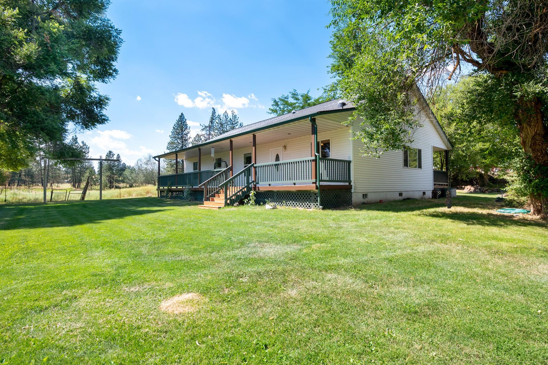 9204 North Dover Road Nine Mile Falls, WA 99026 - Photo 6 of 42 Gallery Image 6