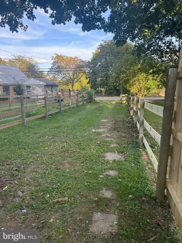 a view of building with outdoor space