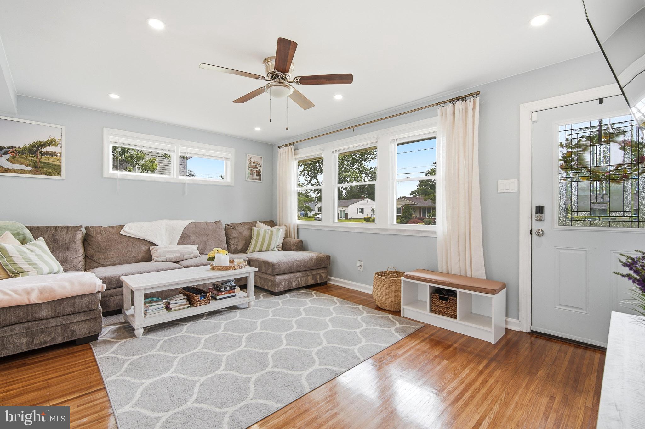 130 Oakdale Road Cherry Hill, NJ 08034 - Photo 3 of 20