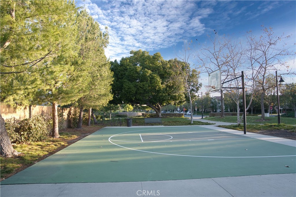 109 Sugar Cane Irvine, CA 92620 - Photo 23 of 26 a view of a basketball court