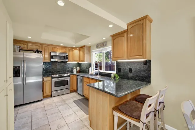 $649,900 | 680 Silver Lake Drive, Fairfield, CA 94534