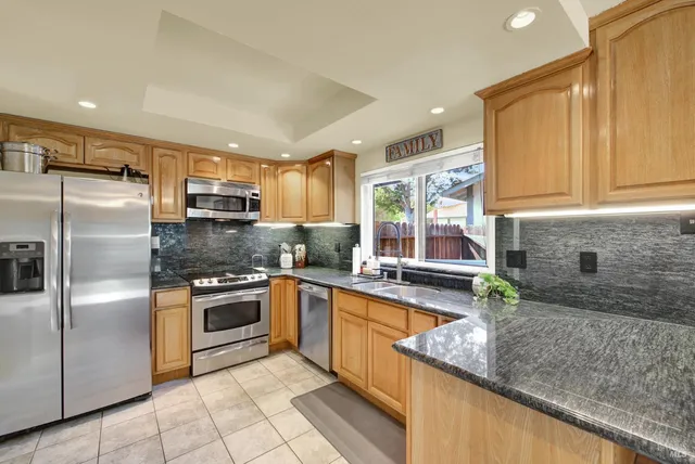 $649,900 | 680 Silver Lake Drive, Fairfield, CA 94534