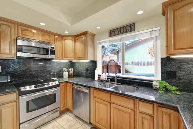 $649,900 | 680 Silver Lake Drive, Fairfield, CA 94534