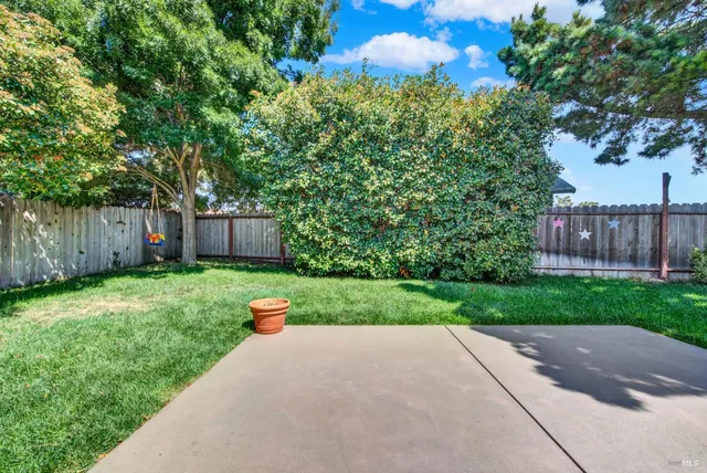 $649,900 | 680 Silver Lake Drive, Fairfield, CA 94534