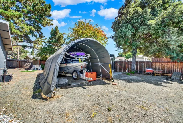 $649,900 | 680 Silver Lake Drive, Fairfield, CA 94534