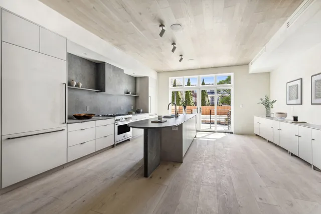 $2,600,000 | 432 Fenimore Street | Prospect Lefferts Gardens