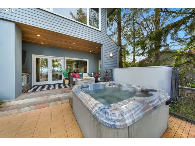 $1,795,000 | 2543 Palisades Crest Drive, Lake Oswego, OR 97034