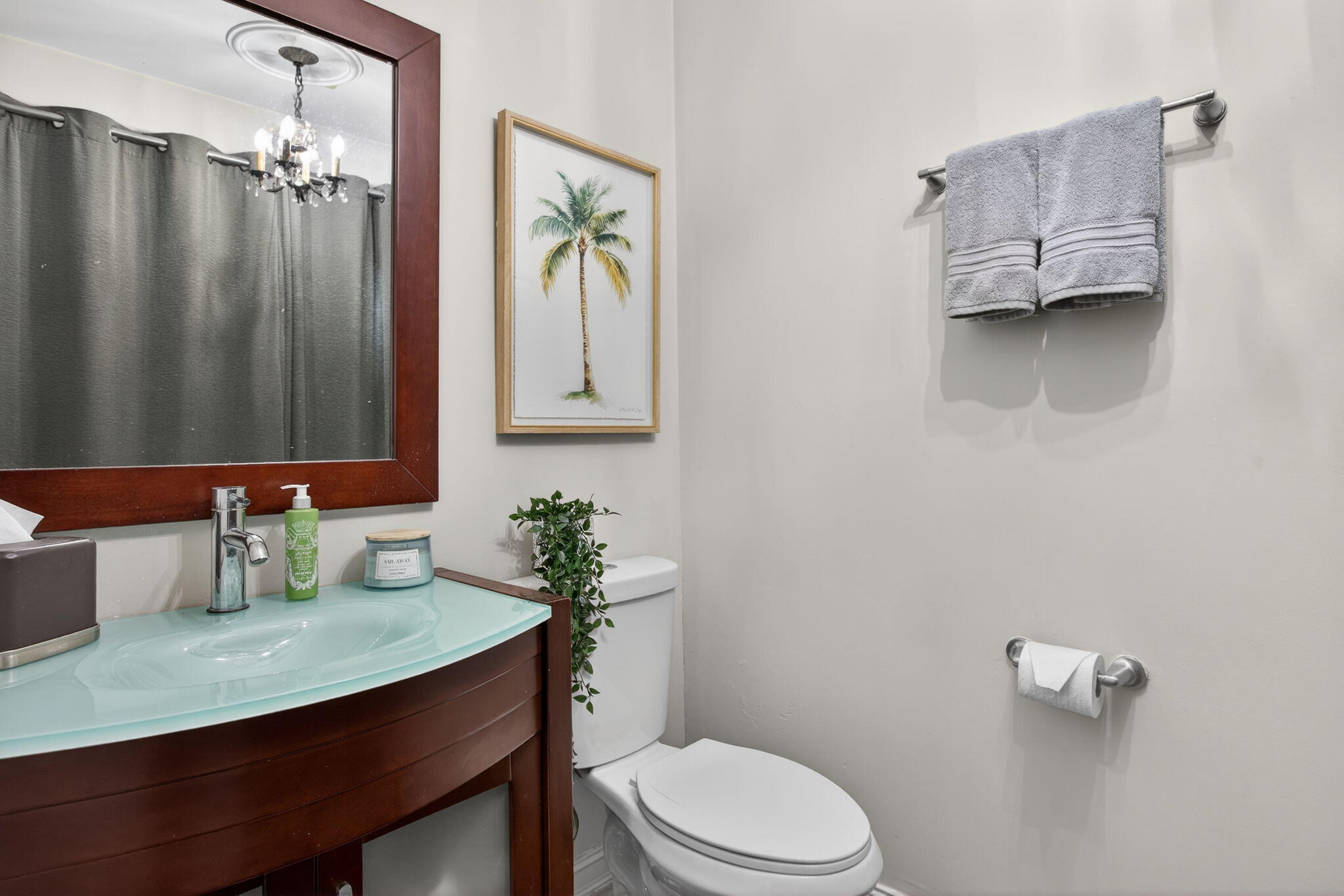 2122 Northeast 44th Street Lighthouse Point, FL 33064 - Photo 16 of 36 1/2 Bath
