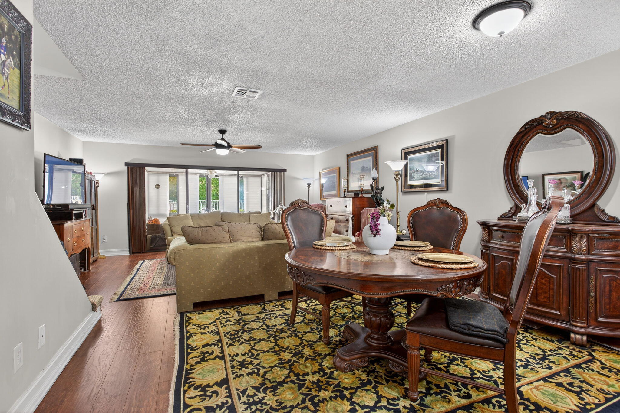 2122 Northeast 44th Street Lighthouse Point, FL 33064 - Photo 7 of 36 Dining Area & Living room