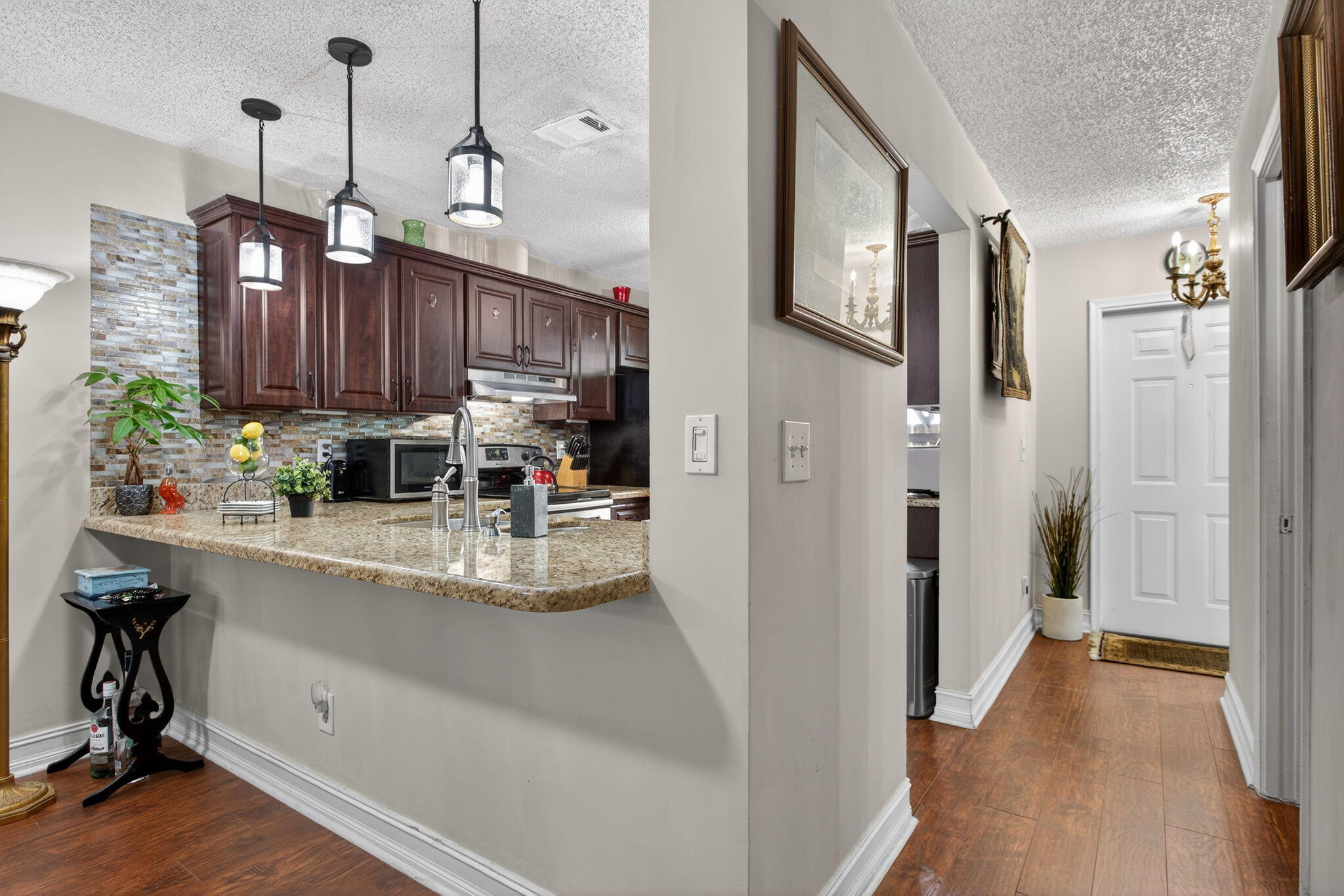 2122 Northeast 44th Street Lighthouse Point, FL 33064 - Photo 7 of 36 View to Entry and Kitchen