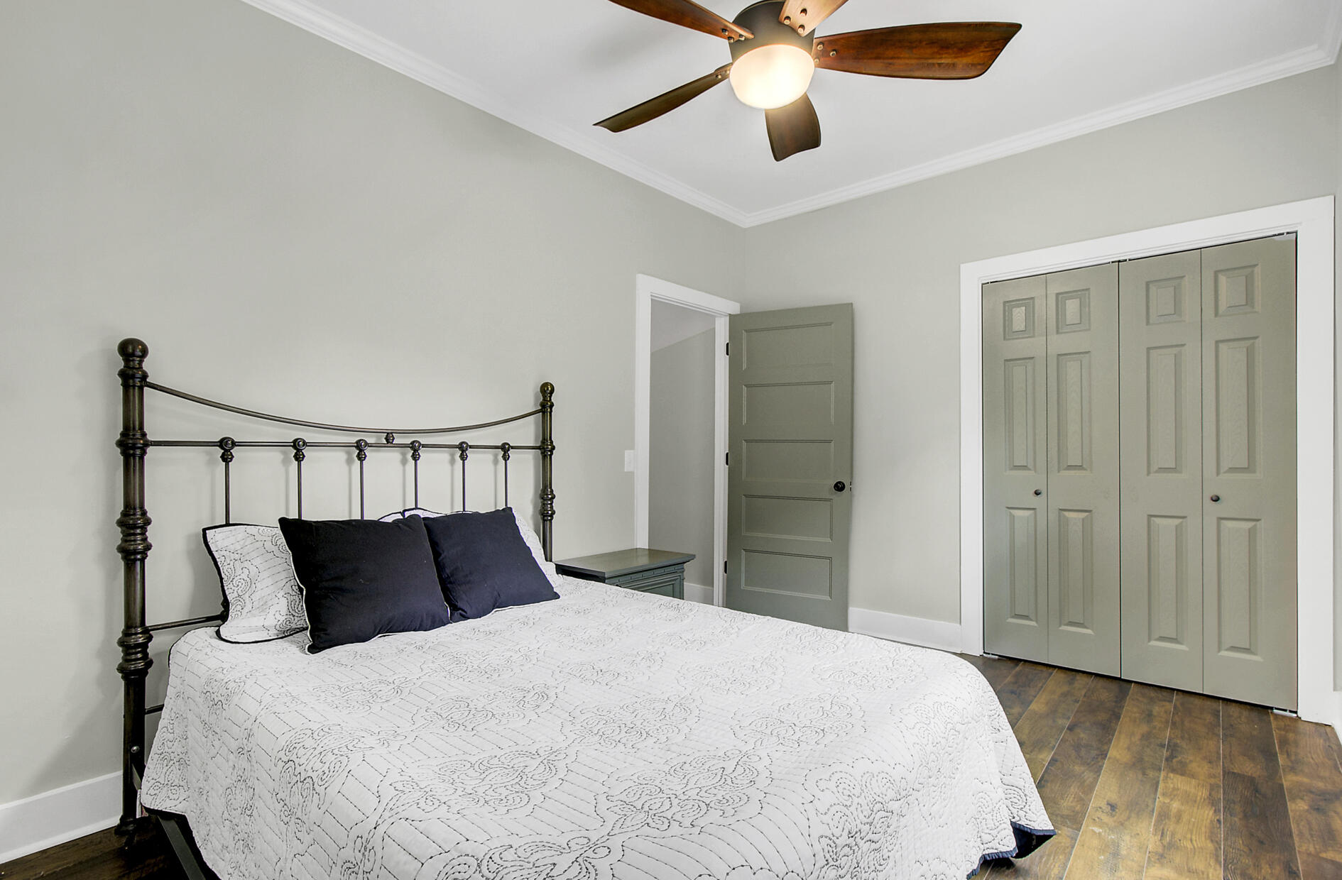 302 Rutherford Street Summerville, SC 29483 - Photo 24 of 44 32