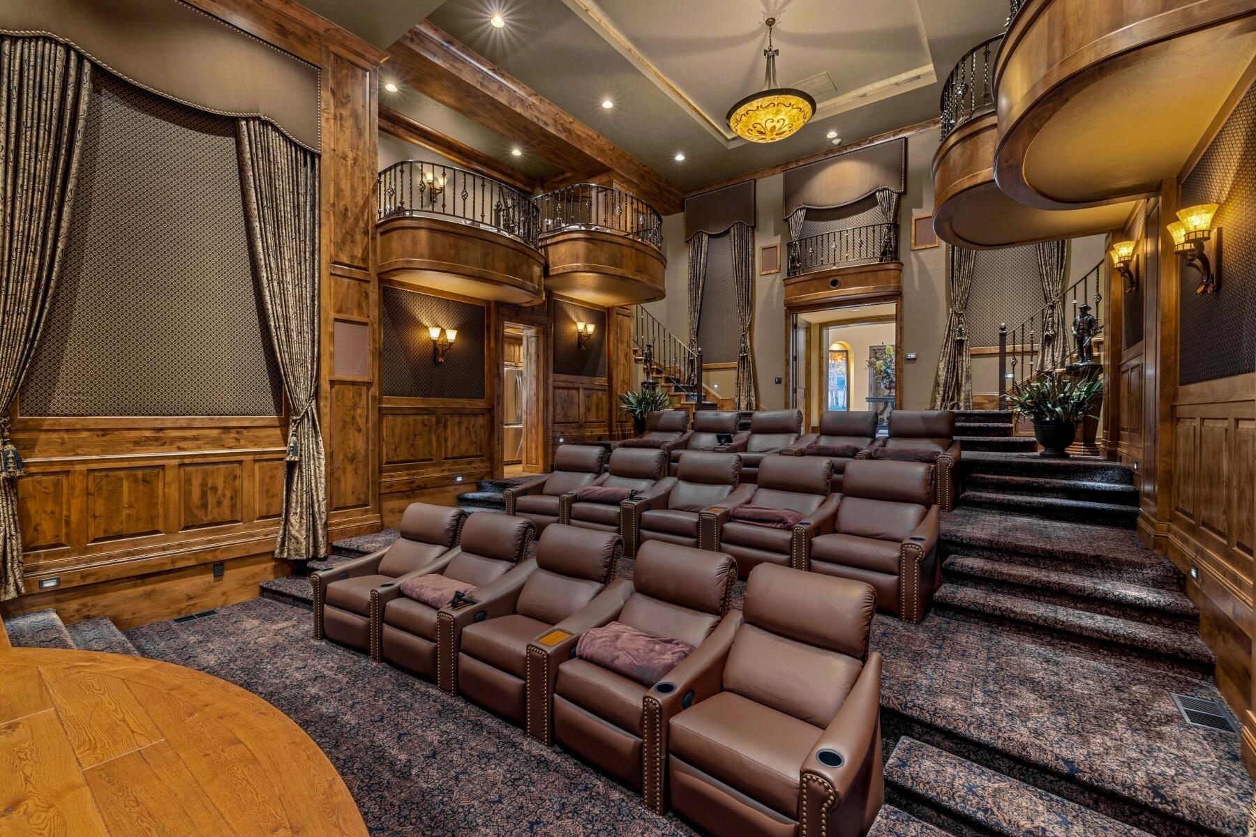 16400 Jordan Road Sisters, OR 97759 - Photo 28 of 101 Theater