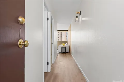 $395,000 | 2092 Kūhiō Avenue, Unit 1404, Honolulu, HI 96815