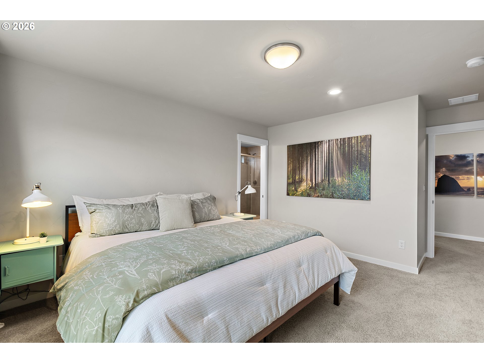 7262 Southwest Woodbury Loop Wilsonville, OR 97070 - Photo 22 of 34 Owner's Suite Bedroom
