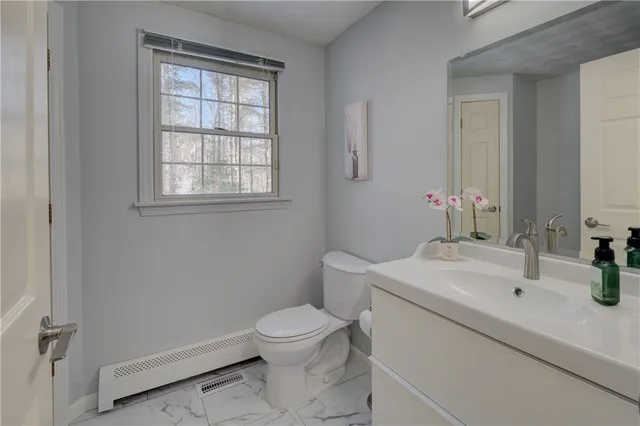 $735,000 | 6 Catherine Wright Court, West Greenwich, RI 02817