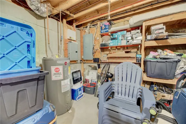 $735,000 | 6 Catherine Wright Court, West Greenwich, RI 02817