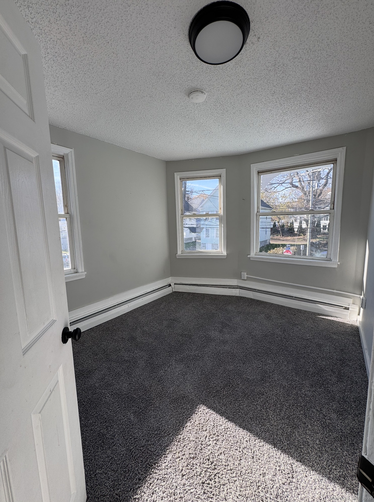 192 Shaw Street, Unit 2 New London, CT 06320 - Photo 2 of 9