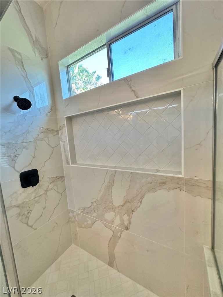 9996 Liberty View Road Las Vegas, NV 89148 - Photo 53 of 64 SPA BATH IS GORGEOUS.