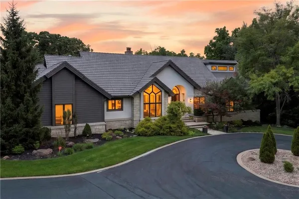 $2,185,000 | 3805 West 123rd Street, Leawood, KS 66209