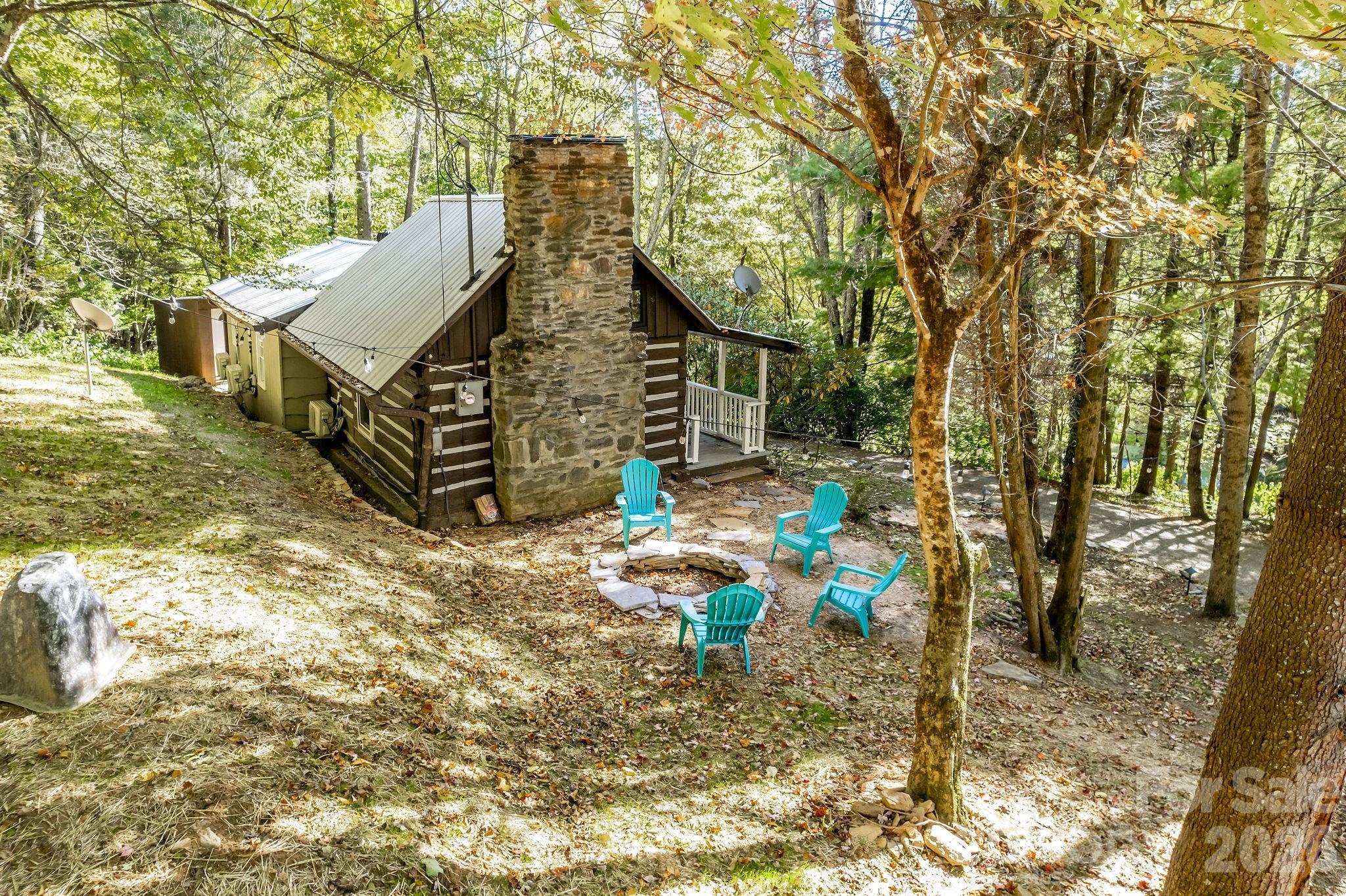 284 Grady Winkler Road Boone, NC 28607 - Photo 4 of 45