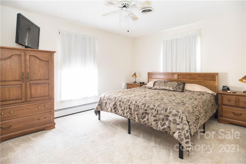147 Ashbrook Road Statesville, NC 28677 - Photo 12 of 38 Gallery Image 12