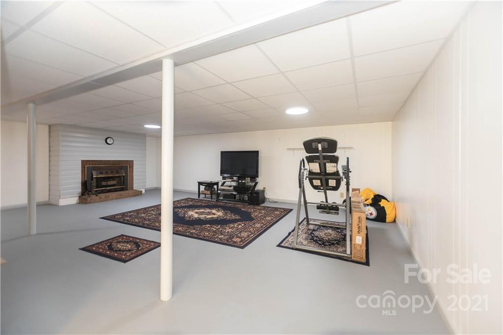 147 Ashbrook Road Statesville, NC 28677 - Photo 19 of 38 Gallery Image 19