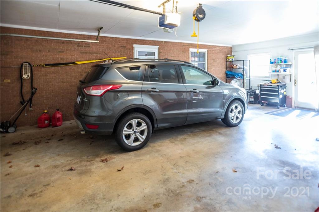 147 Ashbrook Road Statesville, NC 28677 - Photo 32 of 38 Gallery Image 32