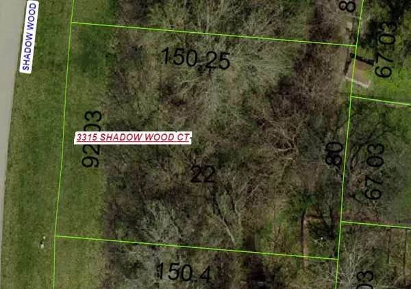 a sign that is on the side of a building