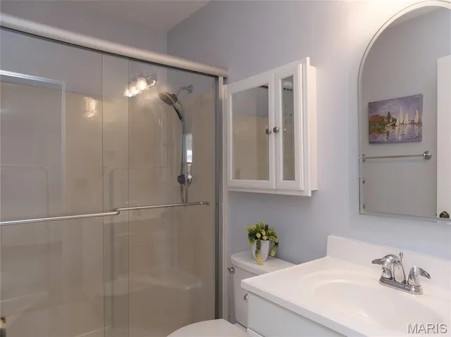 $350,000 | 1233 Newport Landing Drive, Fenton, MO 63026