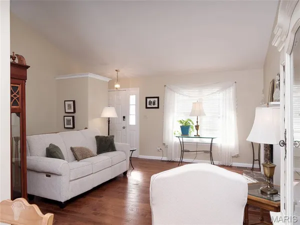 $367,000 | 1233 Newport Landing Drive, Fenton, MO 63026
