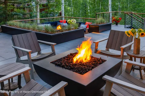 a view of outdoor sitting space and porch