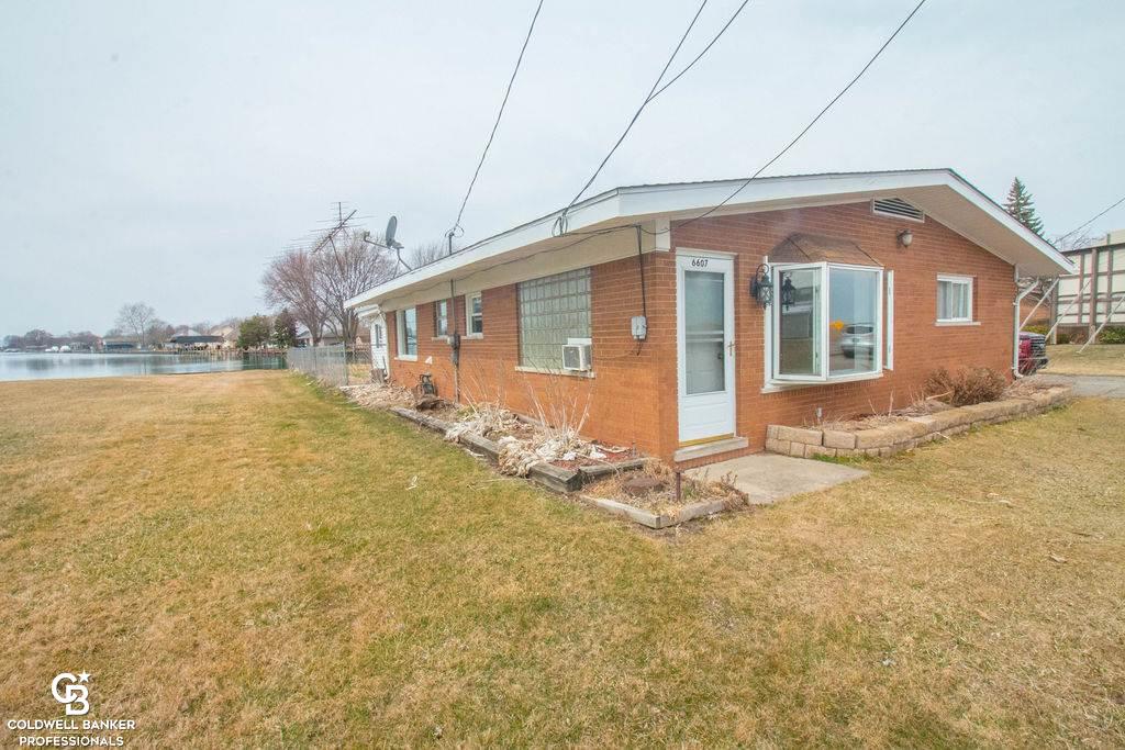 6607 Dyke Road Algonac, MI 48001 - Photo 1 of 24 31375590.JPG